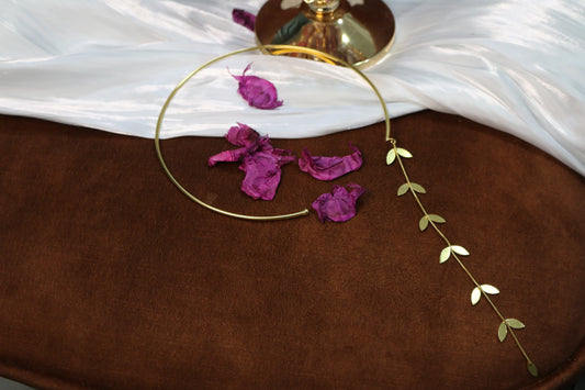 Ishara Simple Choker
